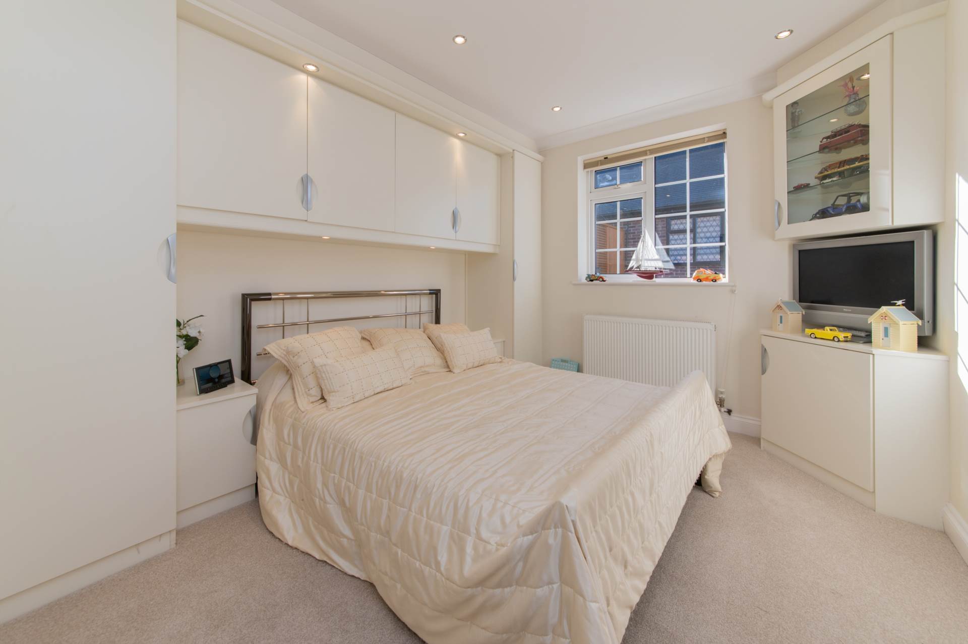 Lodge Avenue, Elstree, Image 14
