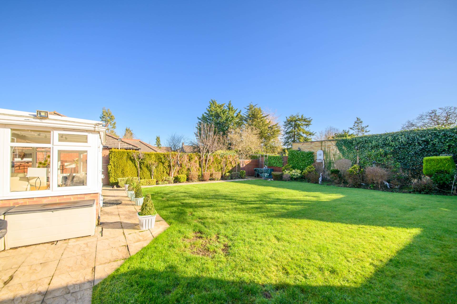 Lodge Avenue, Elstree, Image 19