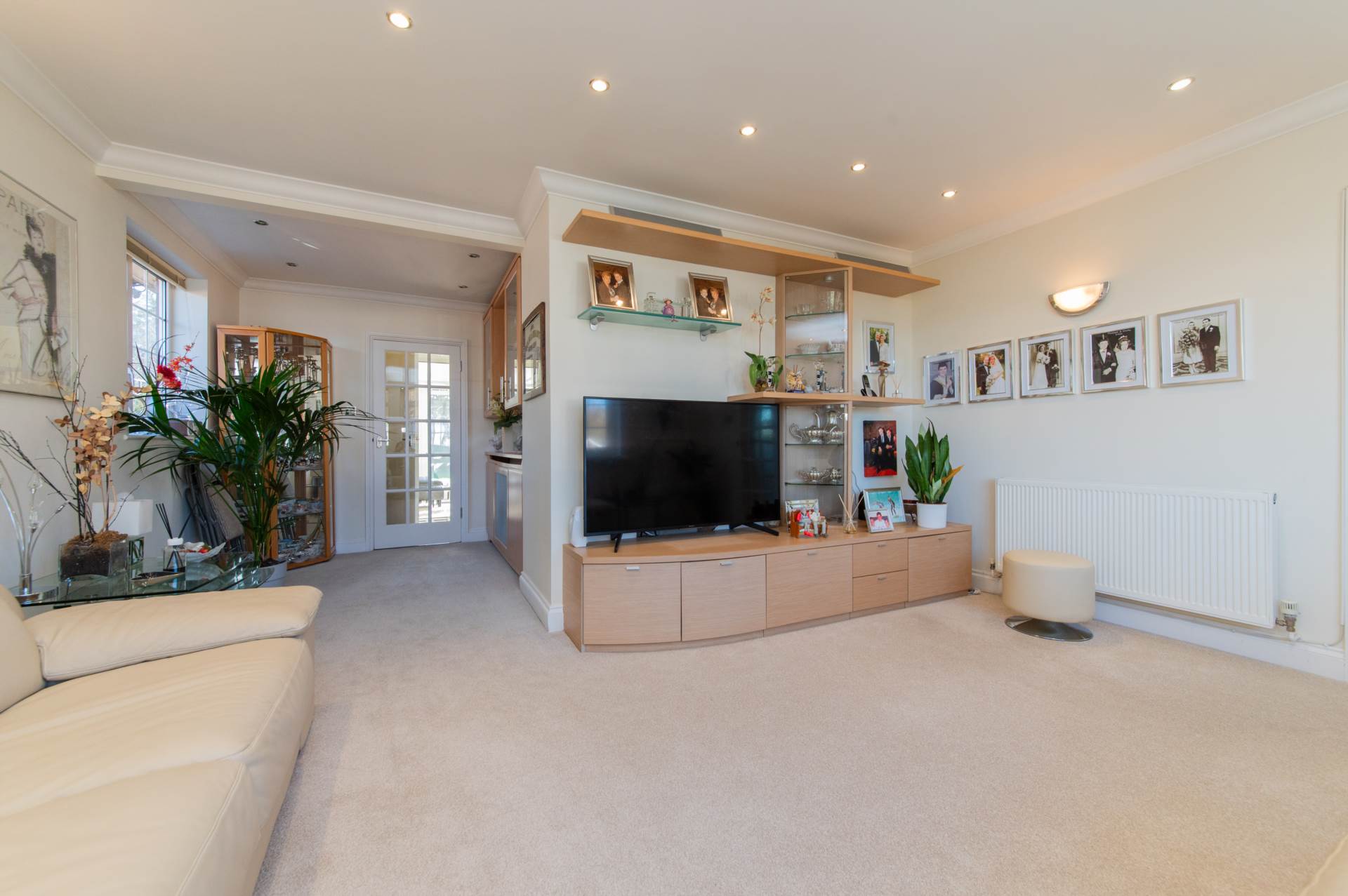 Lodge Avenue, Elstree, Image 3