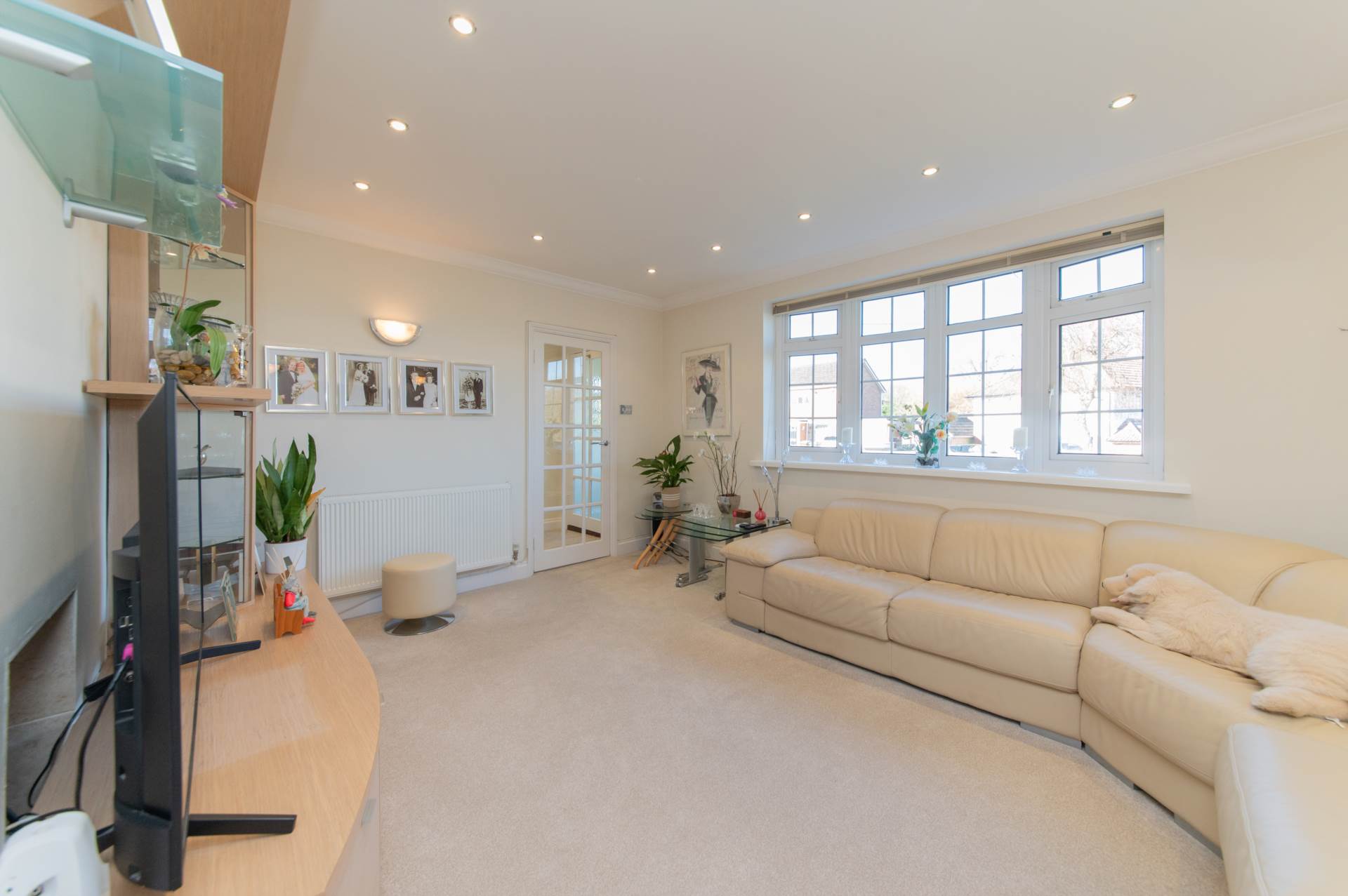 Lodge Avenue, Elstree, Image 4