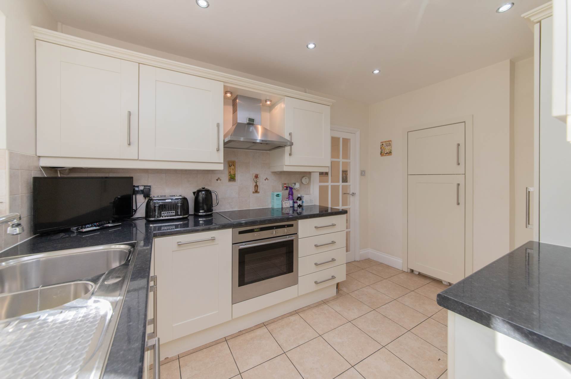 Lodge Avenue, Elstree, Image 7