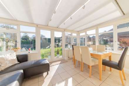 Lodge Avenue, Elstree, Image 8
