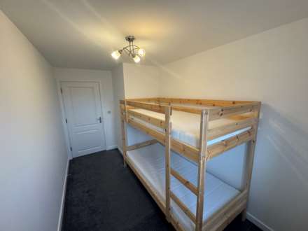 Browning Court, Borehamwood, Image 7
