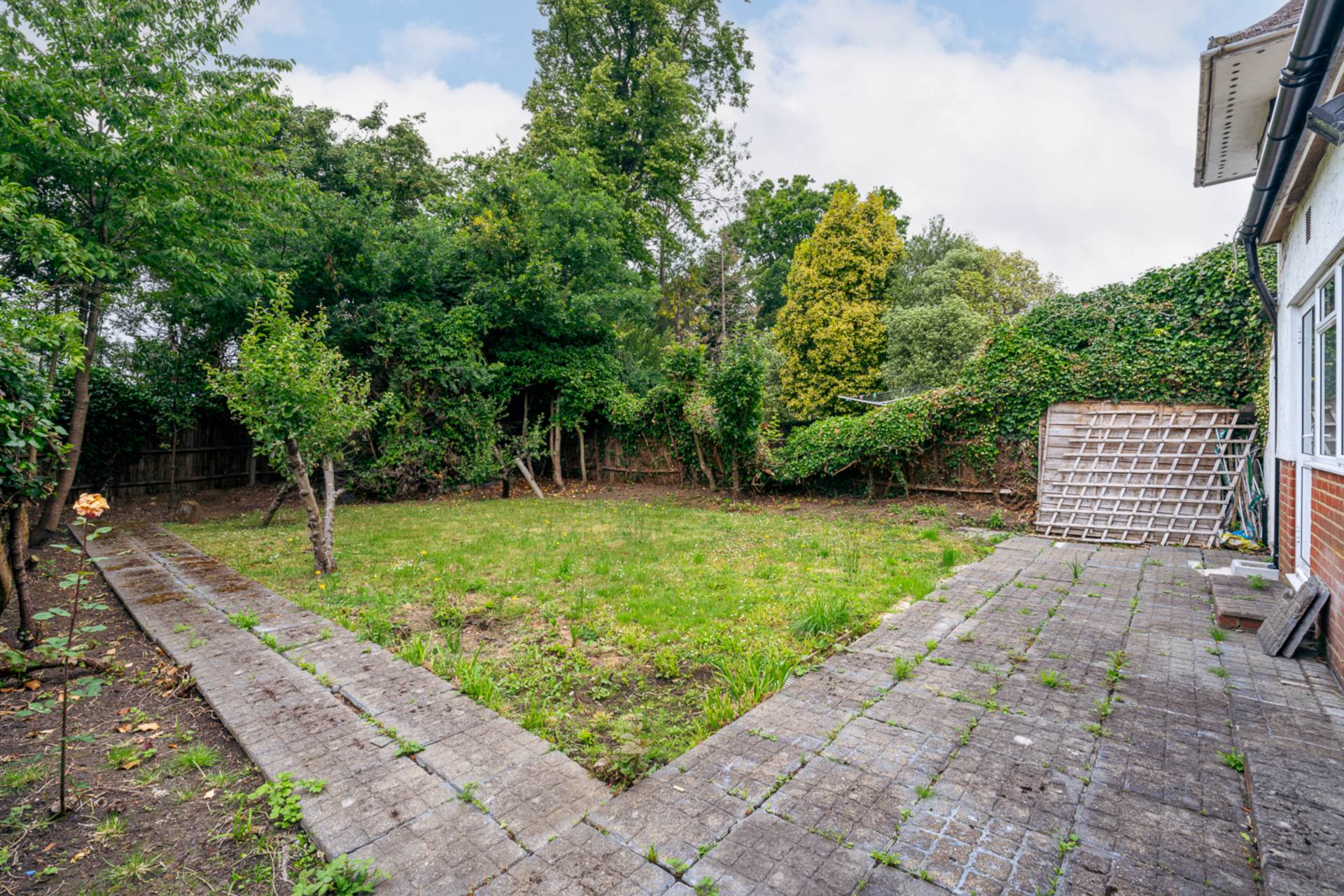 Highview Avenue, Edgware, Image 14