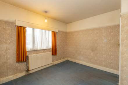 Highview Avenue, Edgware, Image 11