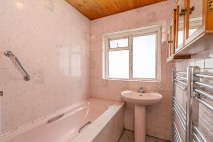 Highview Avenue, Edgware, Image 13