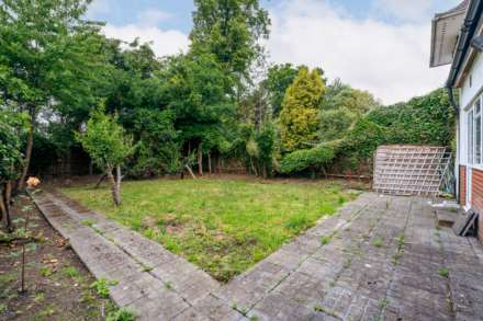 Highview Avenue, Edgware, Image 14