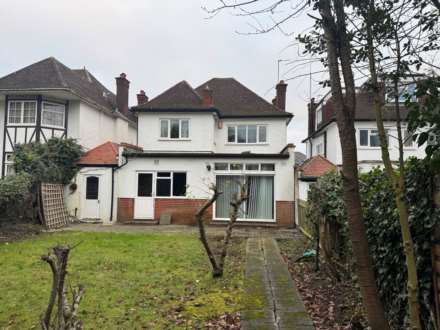 Highview Avenue, Edgware, Image 7