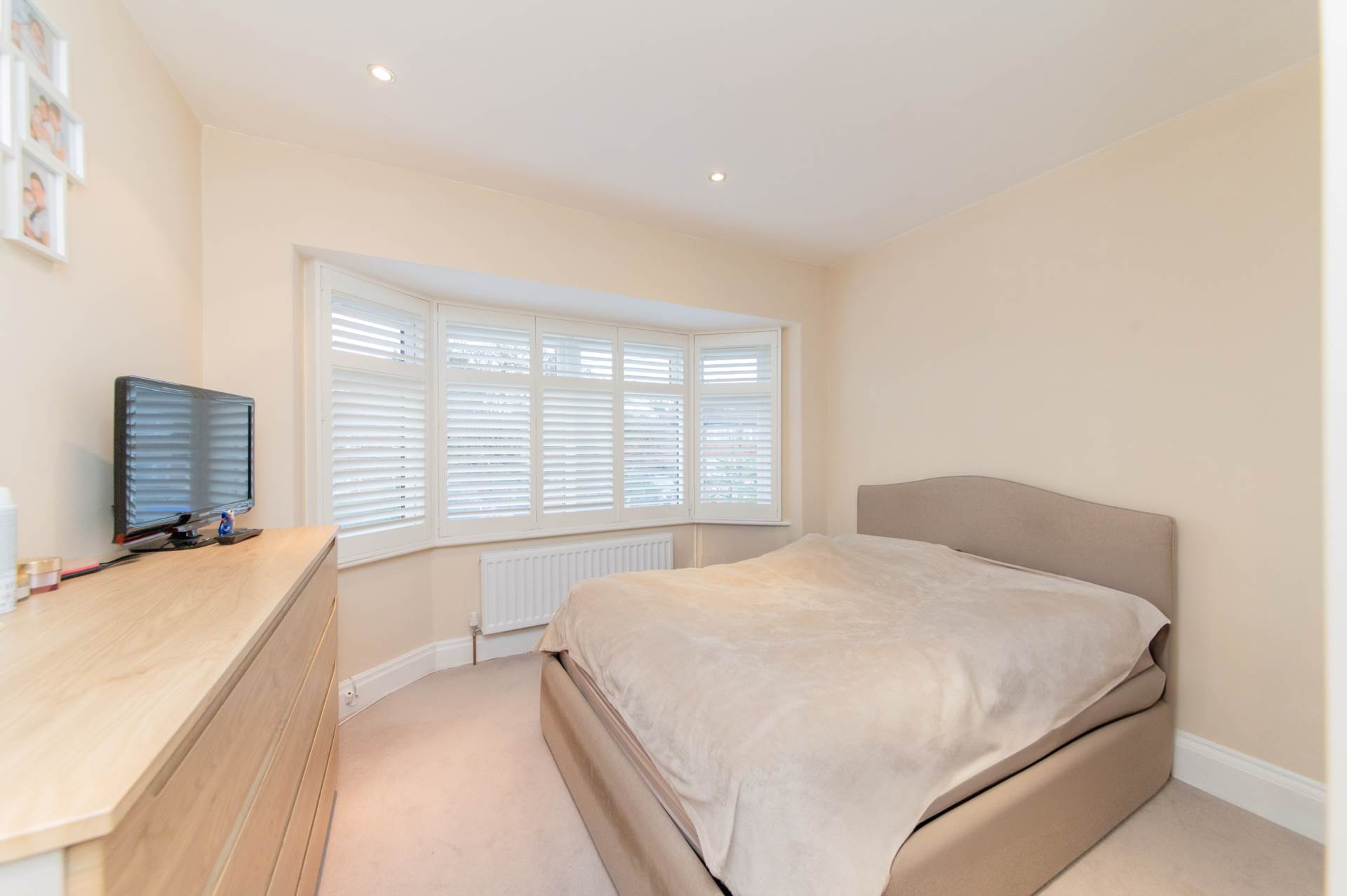 Bullhead Road, Borehamwood, Image 14