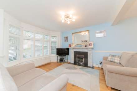 Bullhead Road, Borehamwood, Image 2