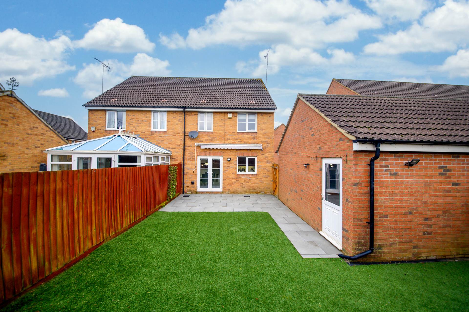 Keats Close, Borehamwood, Image 31