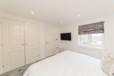 Keats Close, Borehamwood, Image 17