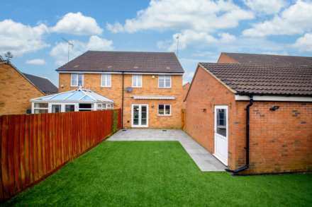 Keats Close, Borehamwood, Image 31
