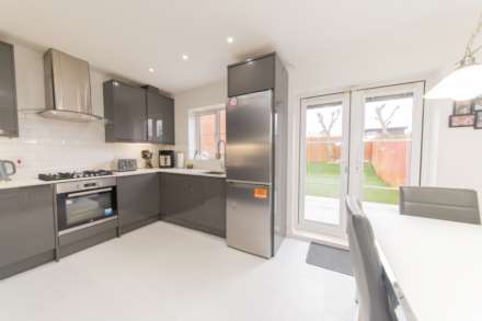 Keats Close, Borehamwood, Image 6