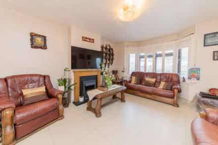 Sullivan Way, Elstree, Image 3