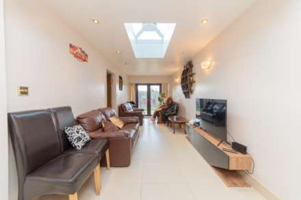 Sullivan Way, Elstree, Image 9