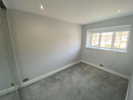 Robeson Way, Borehamwood, Image 8