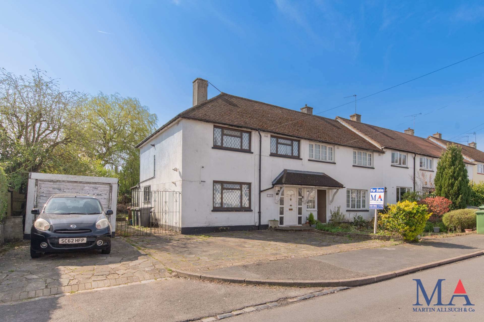 Buckingham Road, Borehamwood, Image 1