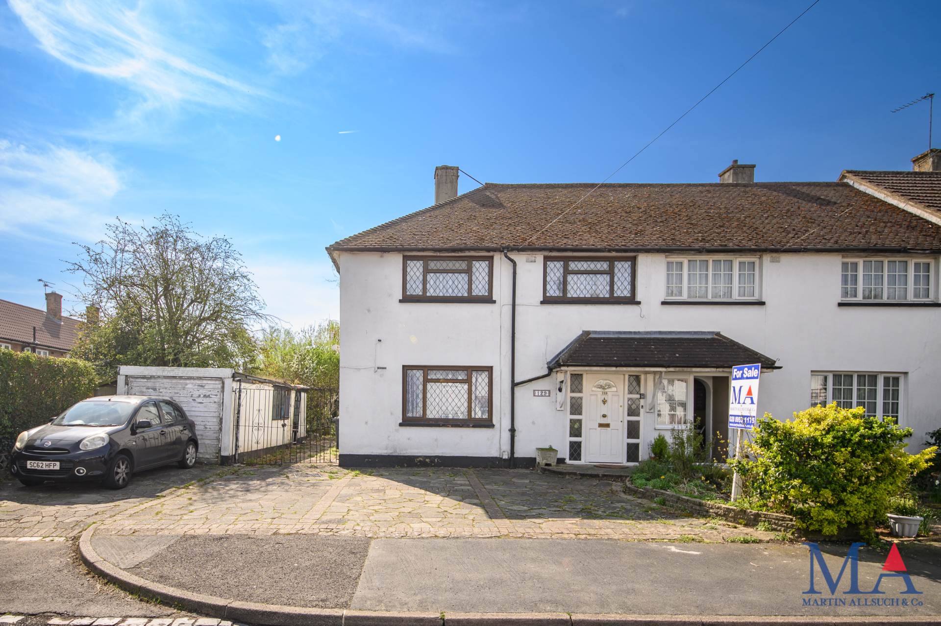 Buckingham Road, Borehamwood, Image 22
