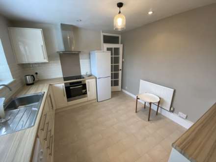 Fir Tree Court, Elstree, Image 3