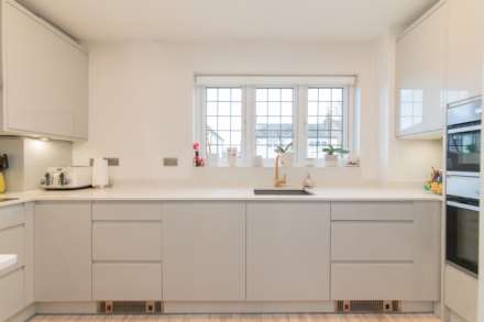 Windmill Street, Bushey Heath, Image 5