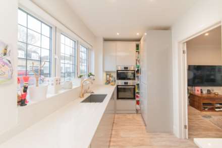Windmill Street, Bushey Heath, Image 6