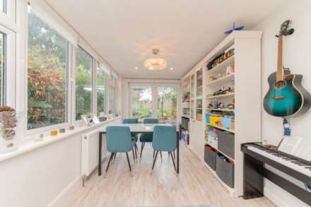 Windmill Street, Bushey Heath, Image 9