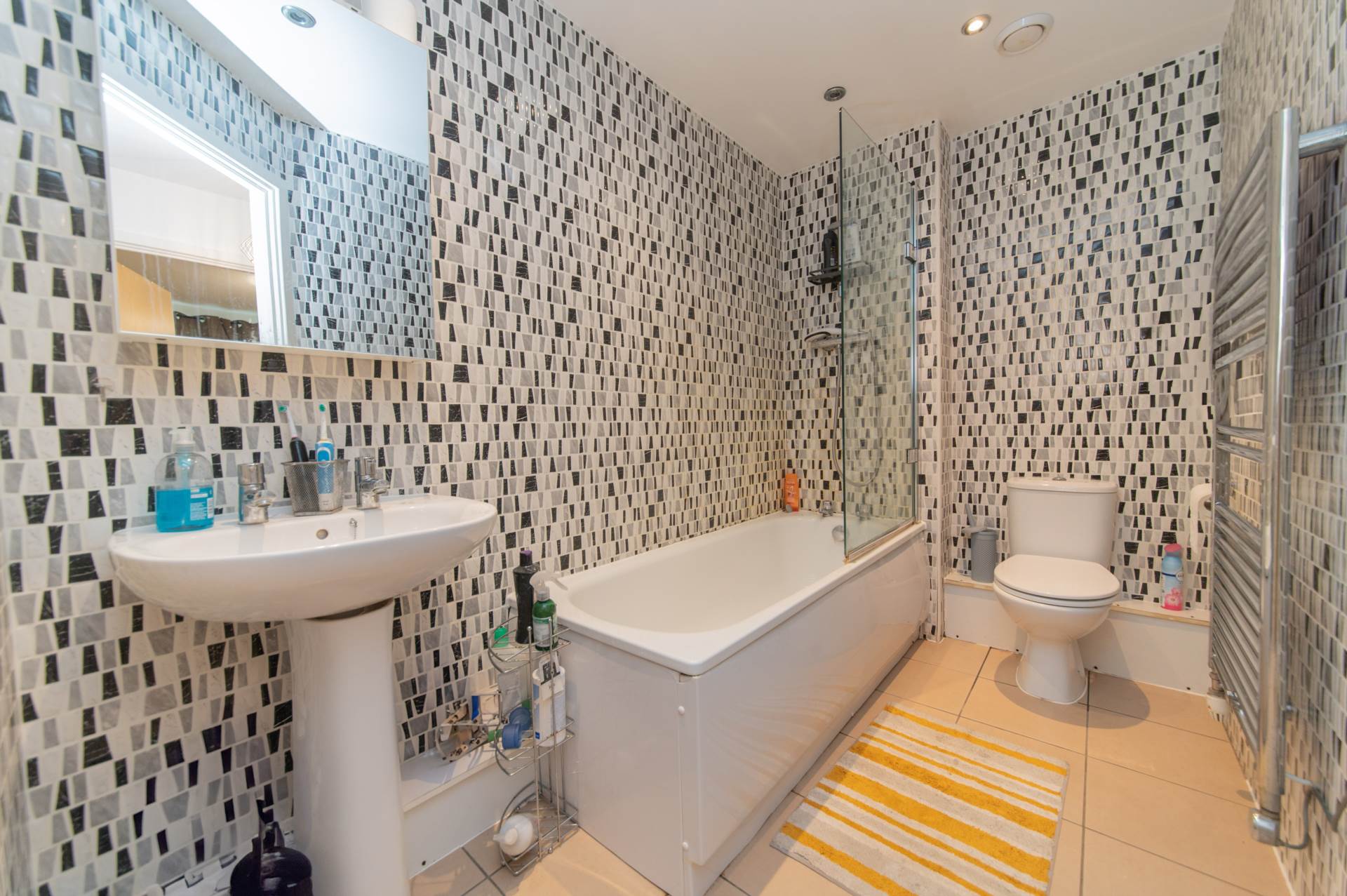 Todd Close, Borehamwood, Image 10