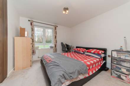 Todd Close, Borehamwood, Image 7