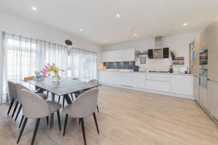 Shenley Road, Borehamwood, Image 2