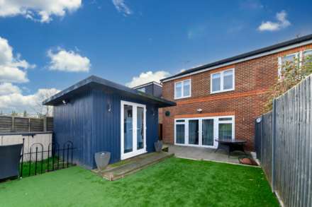 Shenley Road, Borehamwood, Image 21