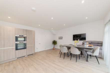 Shenley Road, Borehamwood, Image 4