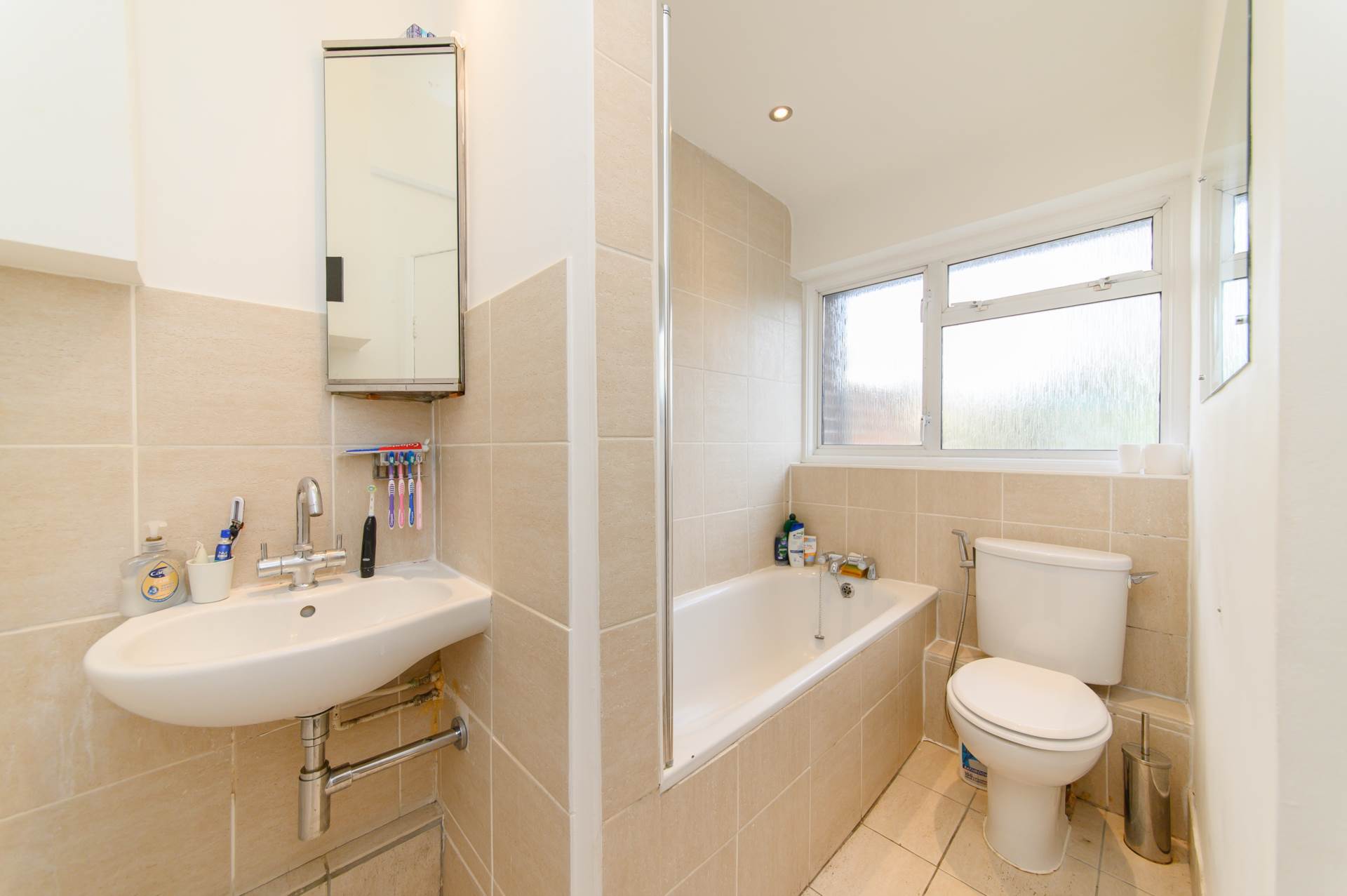 Elstree Hill North, Borehamwood, Image 11
