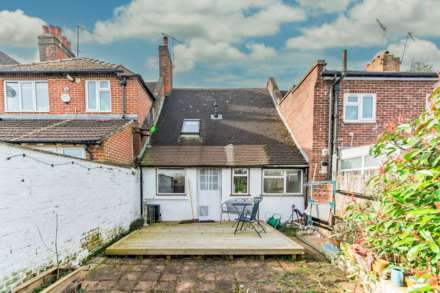 Elstree Hill North, Borehamwood, Image 17
