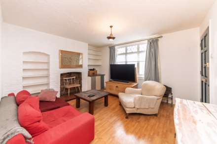 Elstree Hill North, Borehamwood, Image 2
