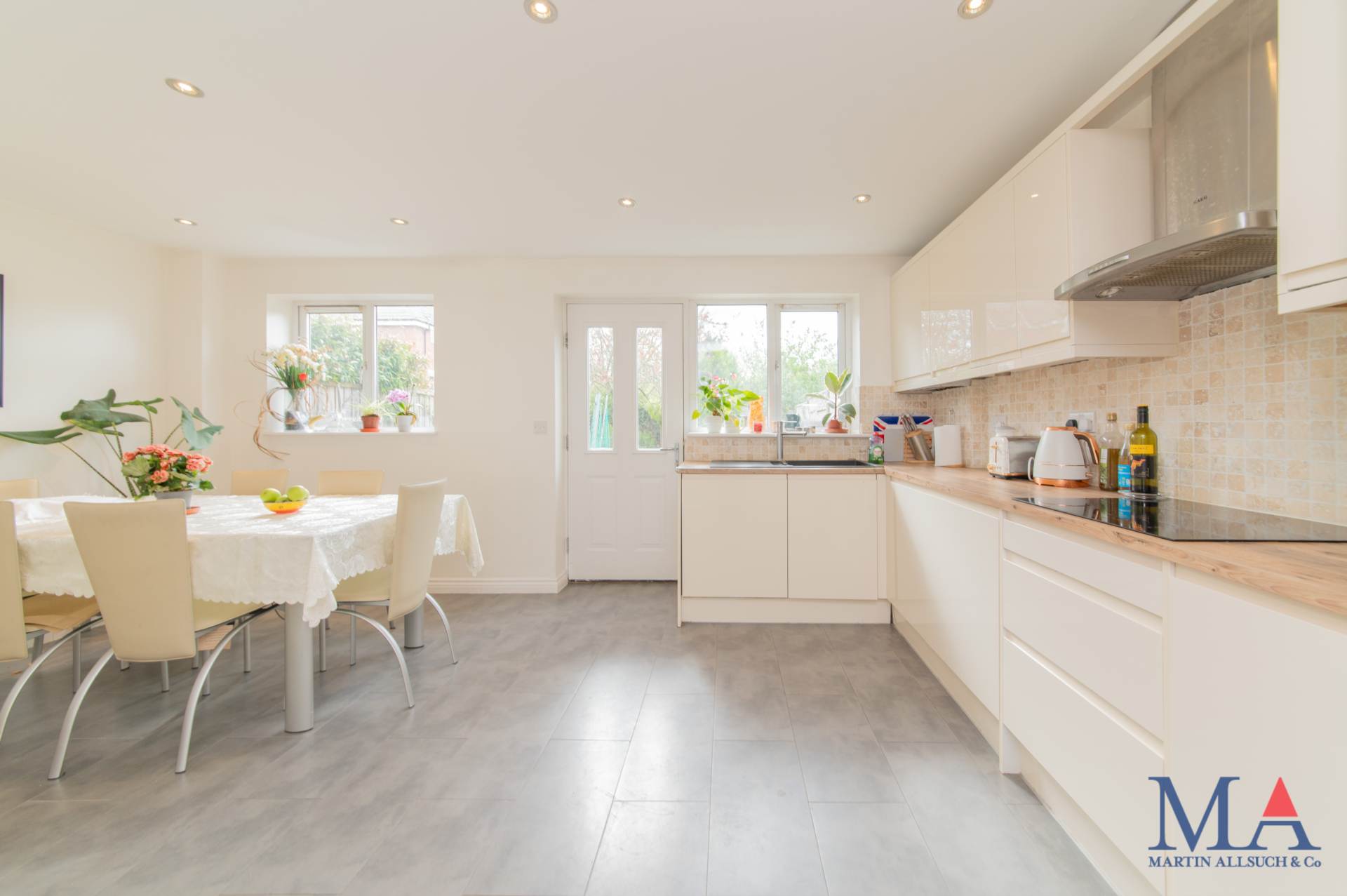 Coleridge Way, Borehamwood, Image 2
