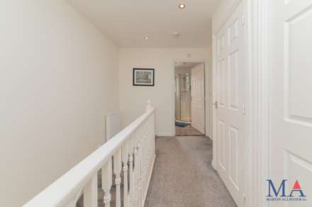Coleridge Way, Borehamwood, Image 15