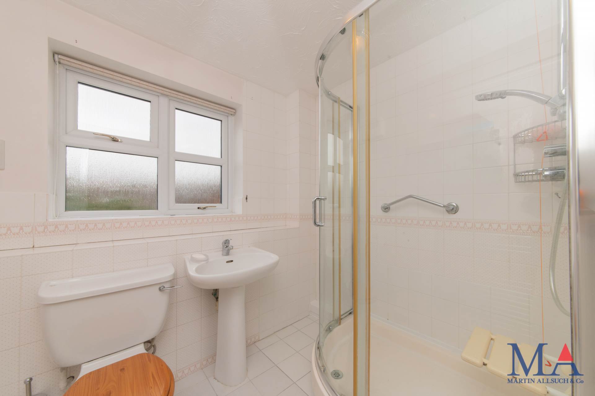 Slade Court, Radlett, WD7, Image 12