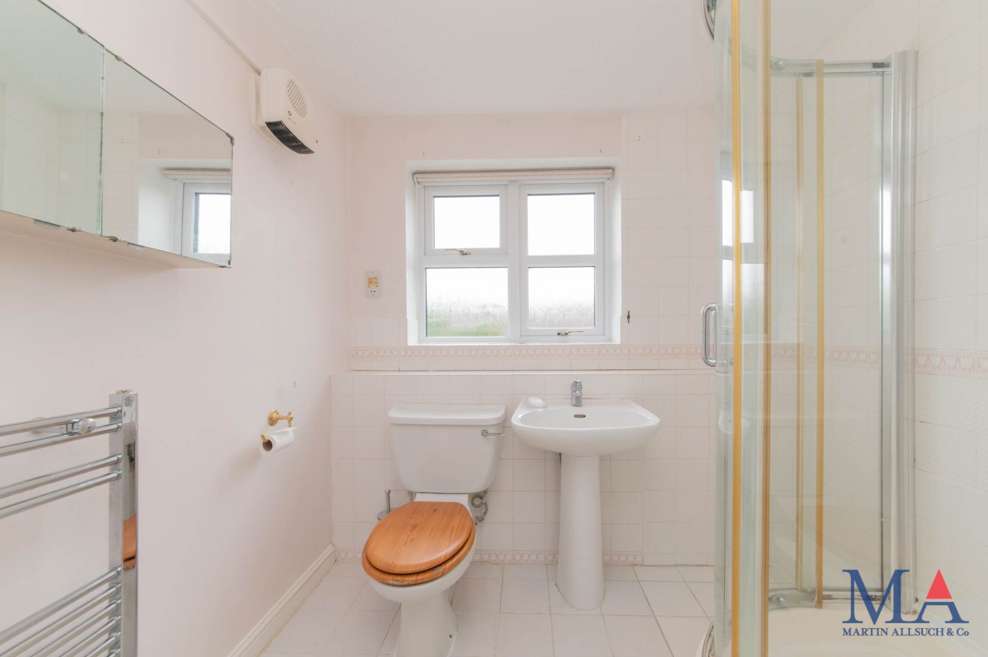 Slade Court, Radlett, WD7, Image 13