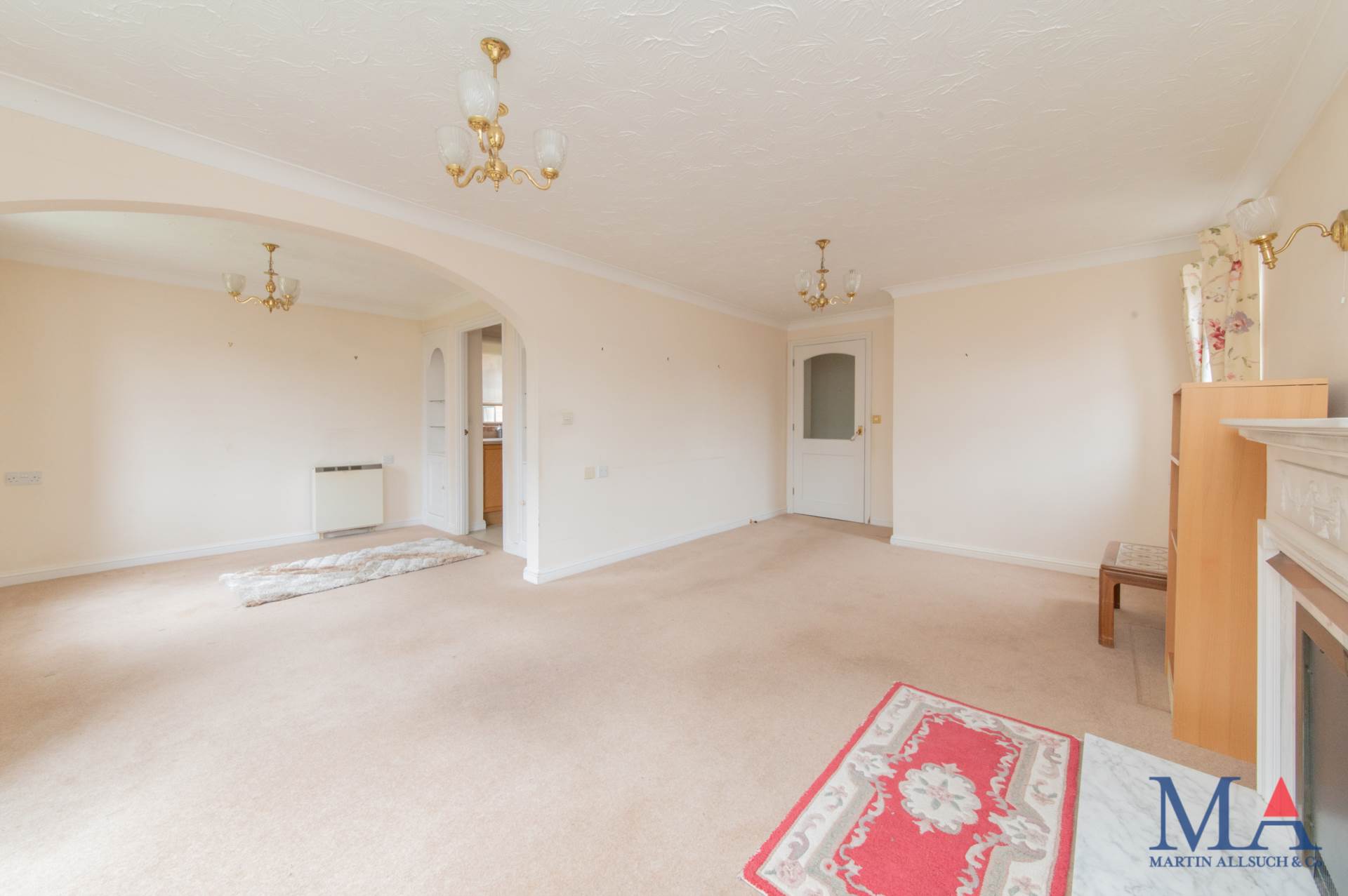 Slade Court, Radlett, WD7, Image 5