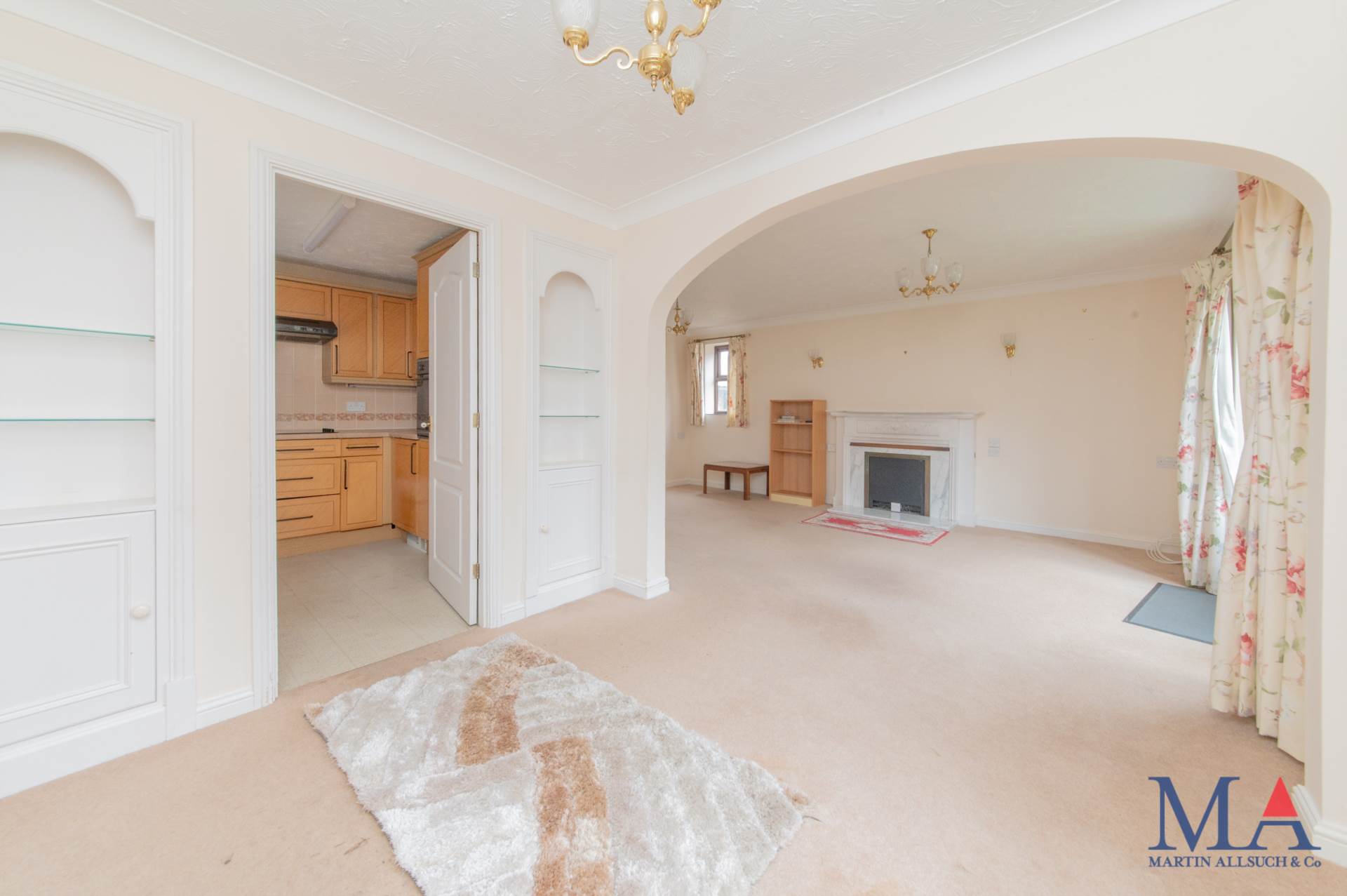 Slade Court, Radlett, WD7, Image 7
