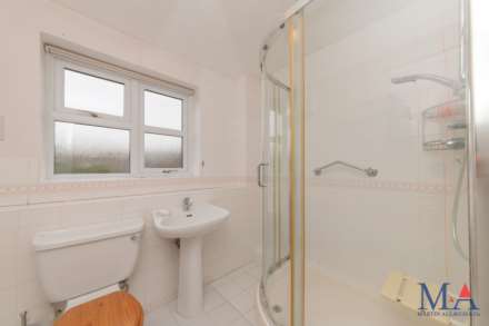Slade Court, Radlett, WD7, Image 12