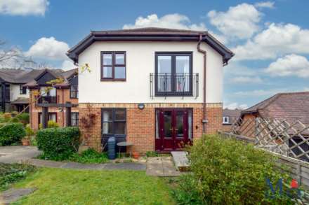 Slade Court, Radlett, WD7, Image 14