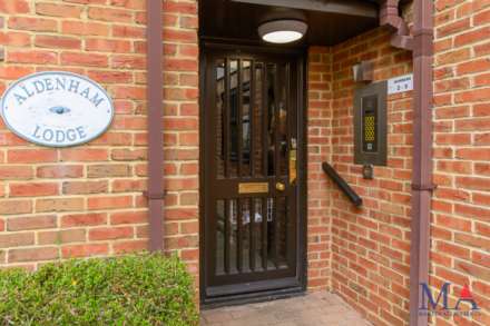 Slade Court, Radlett, WD7, Image 17