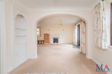 Slade Court, Radlett, WD7, Image 8