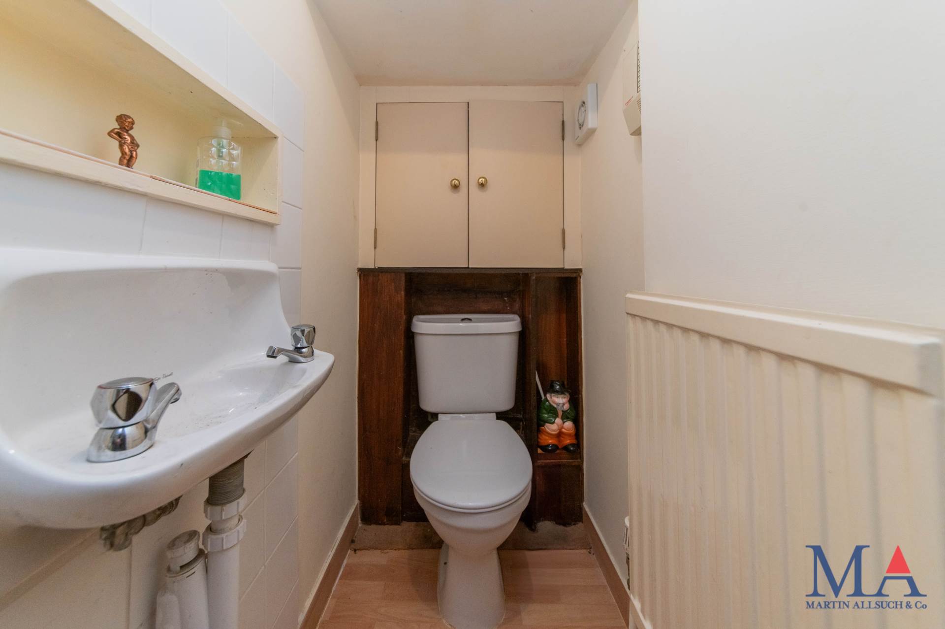Shenley Road, Borehamwood, Image 18