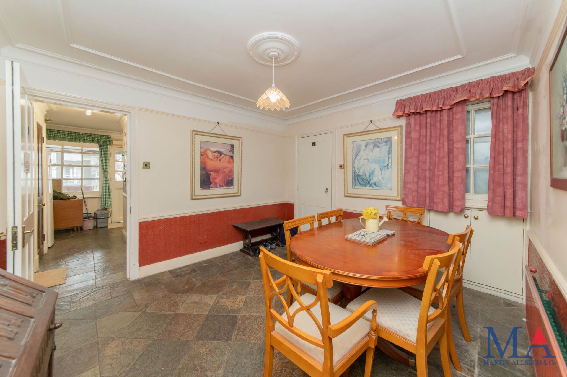 Shenley Road, Borehamwood, Image 26