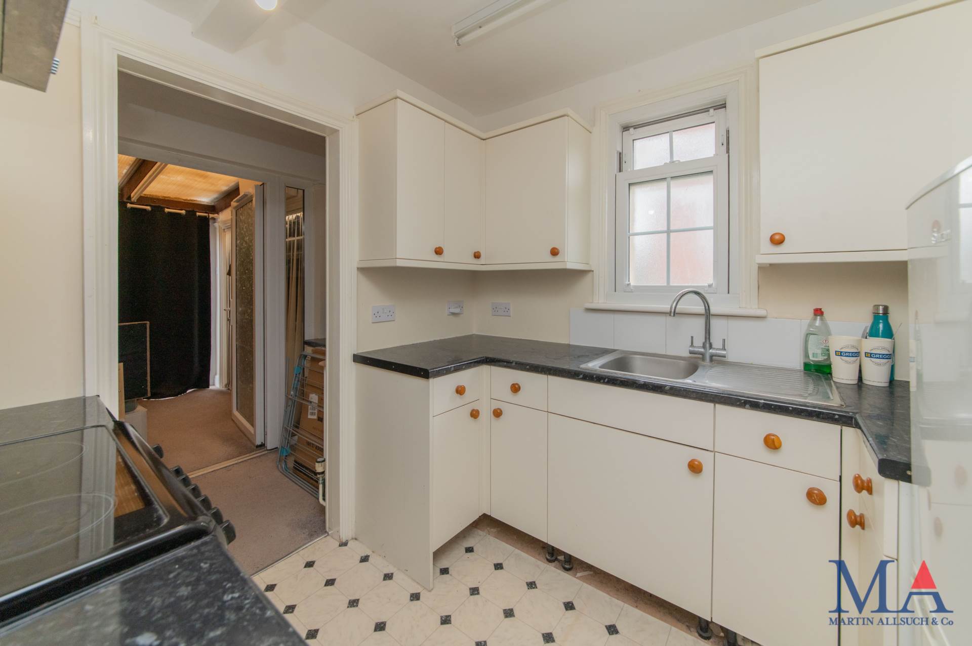 Shenley Road, Borehamwood, Image 31