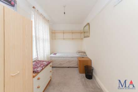 Shenley Road, Borehamwood, Image 10