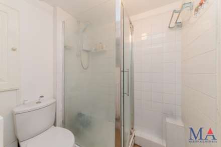 Shenley Road, Borehamwood, Image 15